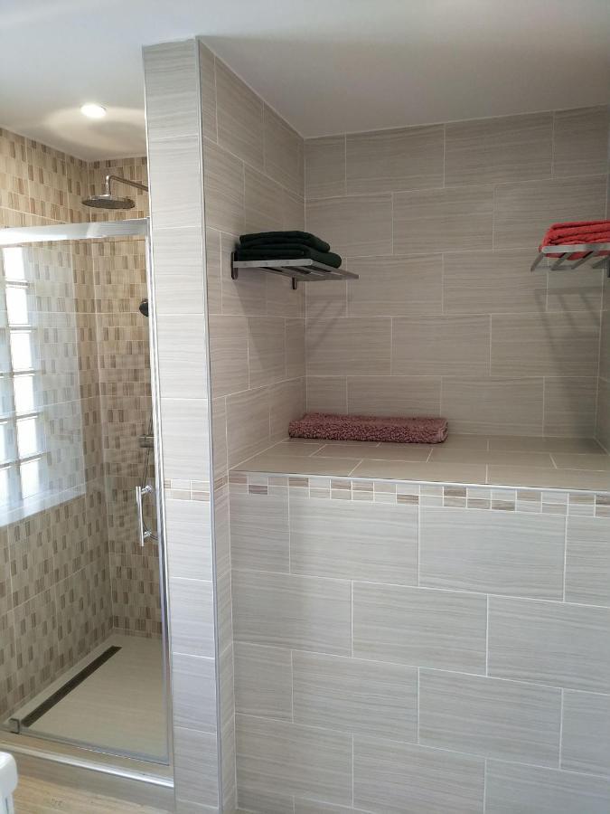 Exclusive Beachfront Villa Fonyod ภายนอก รูปภาพ